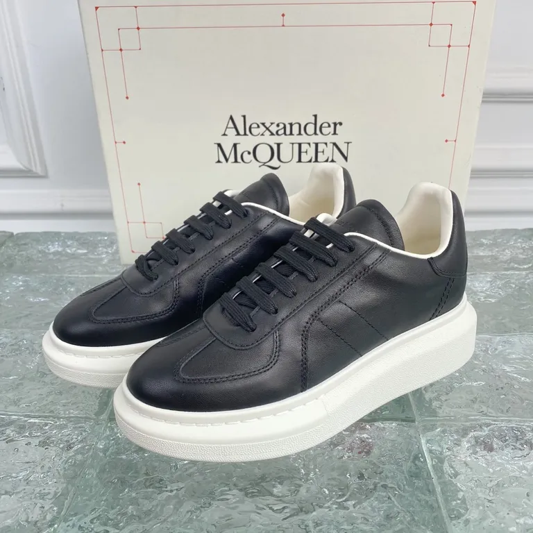 Alexander McQueen Shoe 